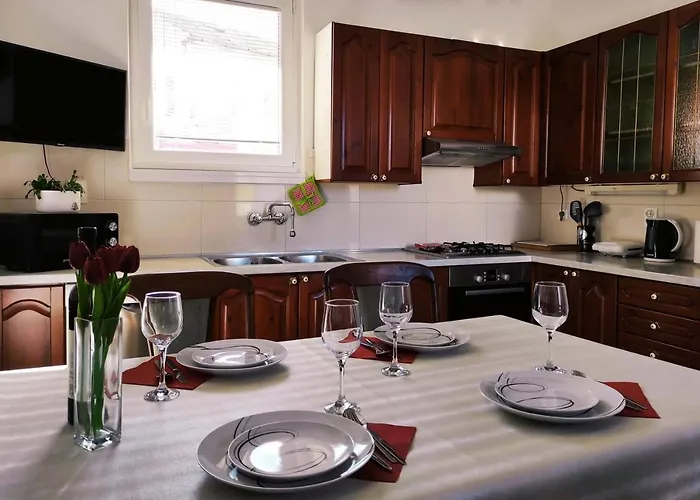 Centar Sare Апартаменты Биоград-на-Мору